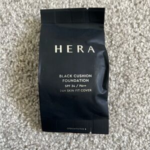 HERA Black Cushion Foundation Refill 21N1